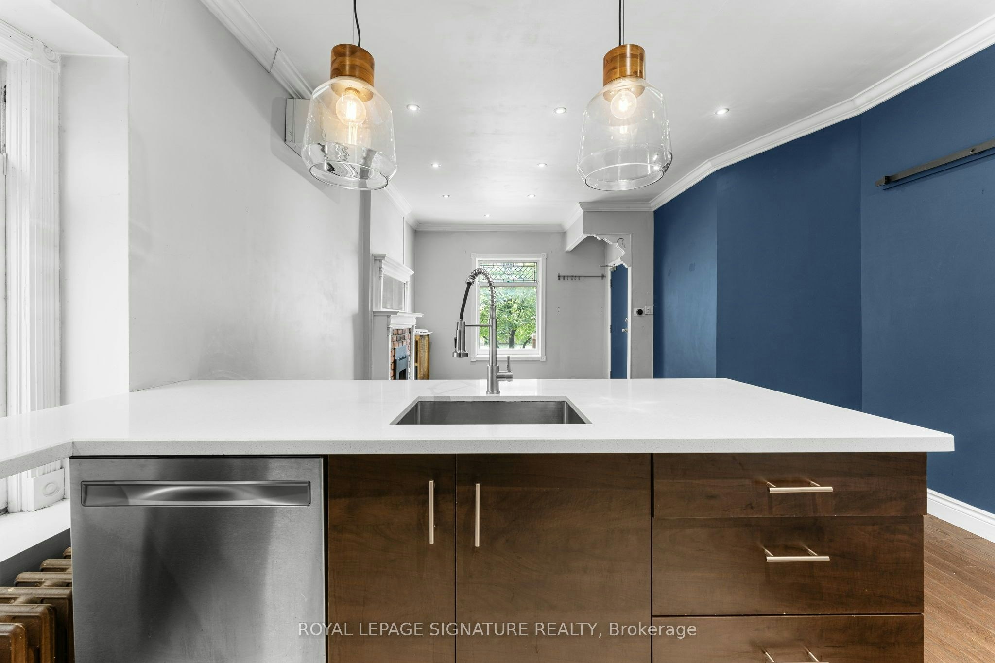 Main-359 Clinton Street, Toronto, ON, M6G 2Y7 - 8