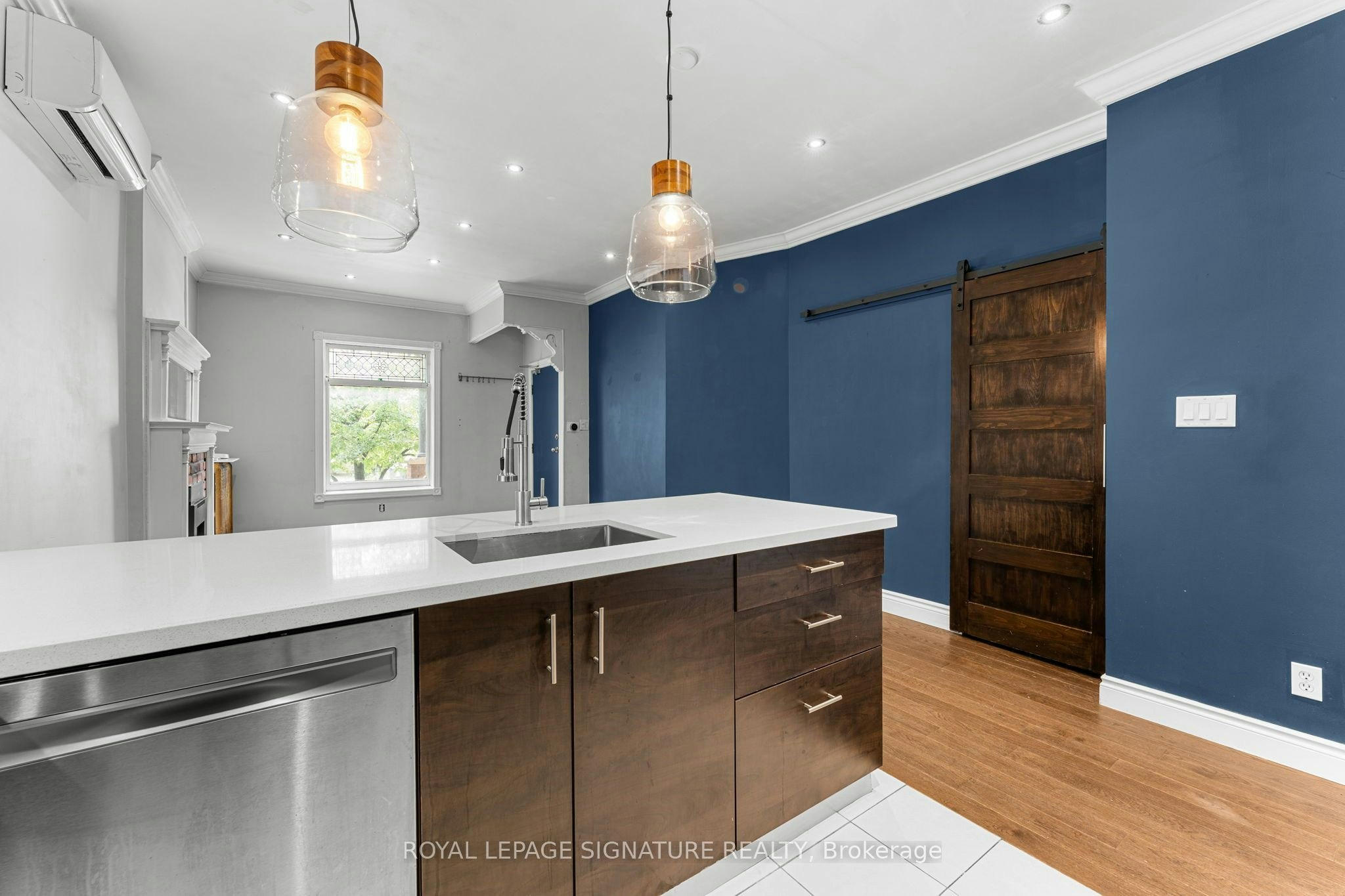 Main-359 Clinton Street, Toronto, ON, M6G 2Y7 - 11
