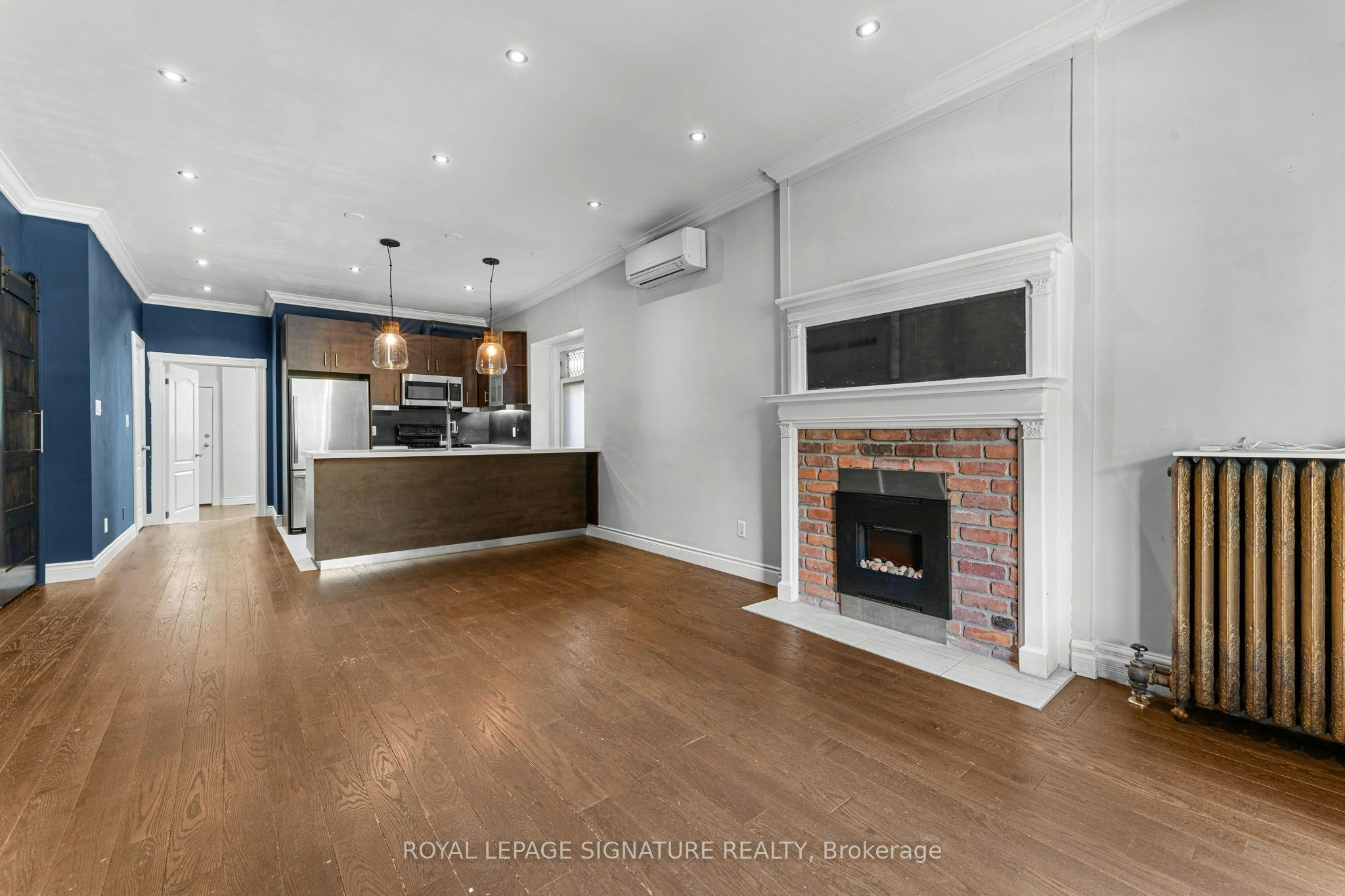 Main-359 Clinton Street, Toronto, ON, M6G 2Y7 - 4