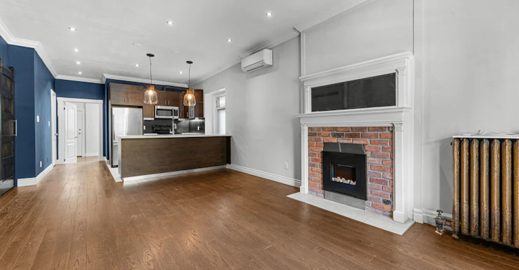 Main-359 Clinton Street, Toronto, ON, M6G 2Y7 - 4