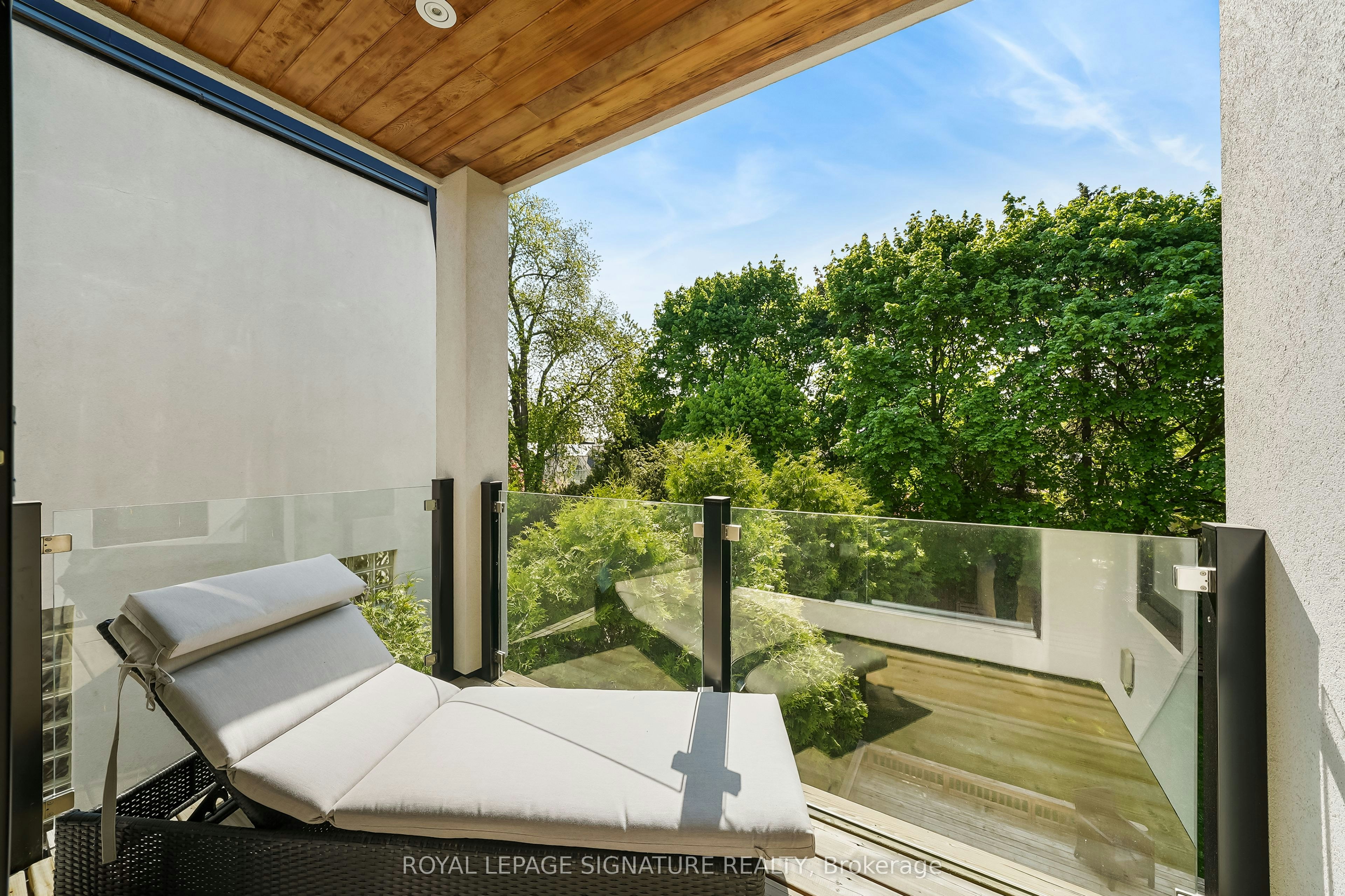 17 Nesbitt Drive, Toronto, ON, M4W 2G2 - 26