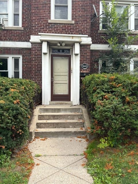1-1661 Bathurst Street, Toronto, ON, M5P 3K3