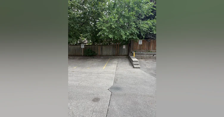 1-1661 Bathurst Street, Toronto, ON, M5P 3K3 - 21