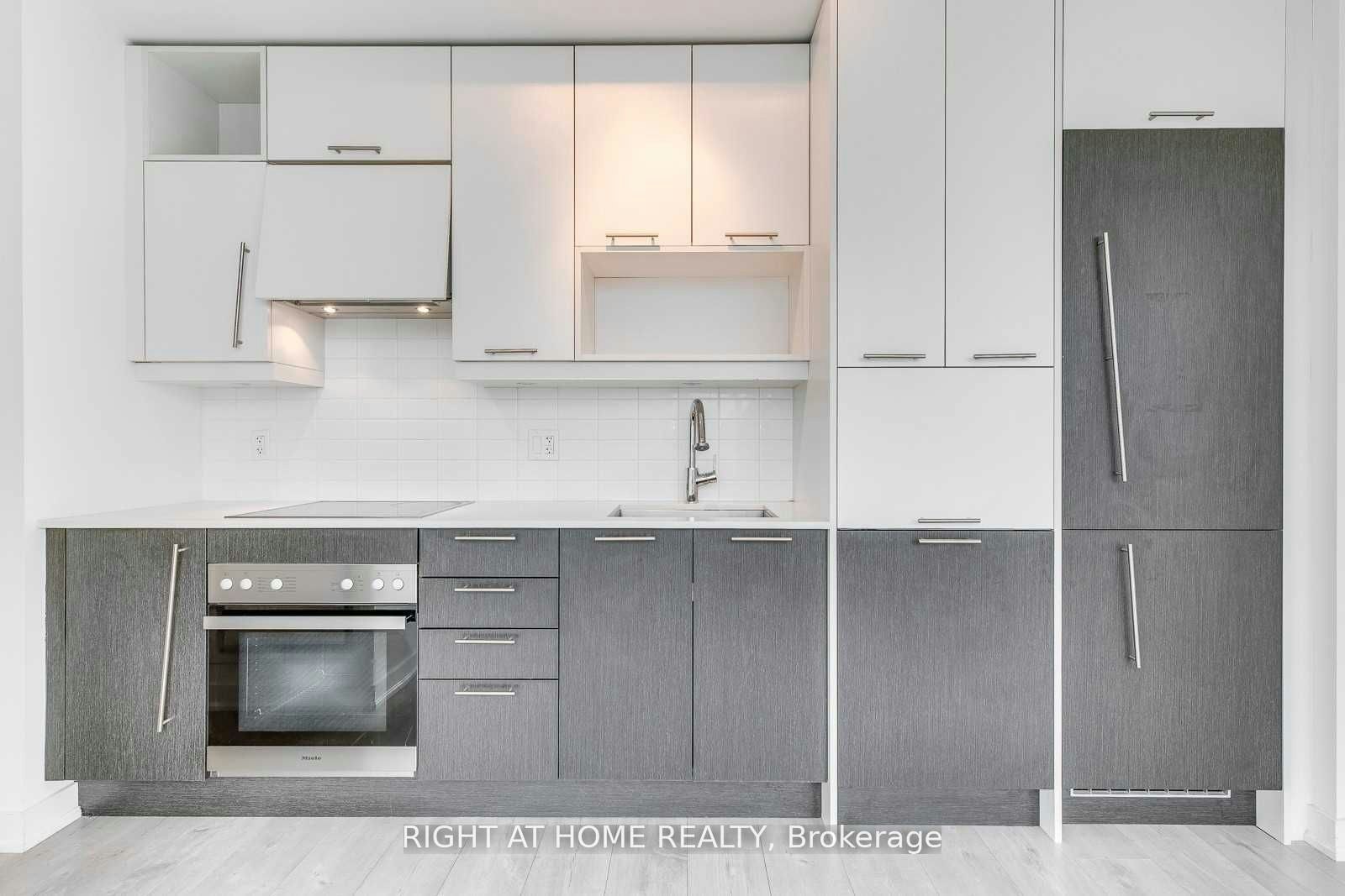 1410-199 Richmond Street W, Toronto, ON, M5V 0H4 - 4