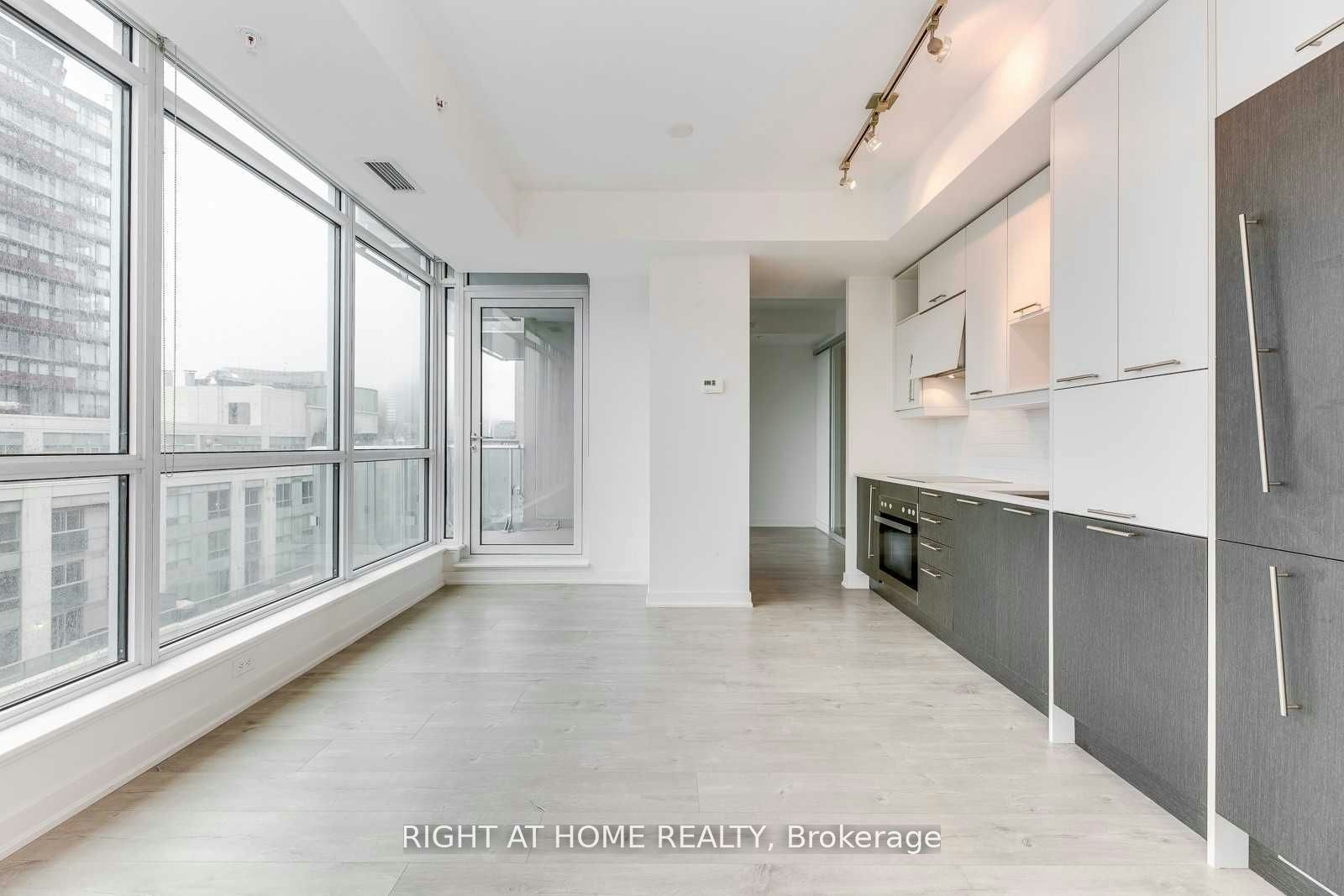 1410-199 Richmond Street W, Toronto, ON, M5V 0H4 - 3