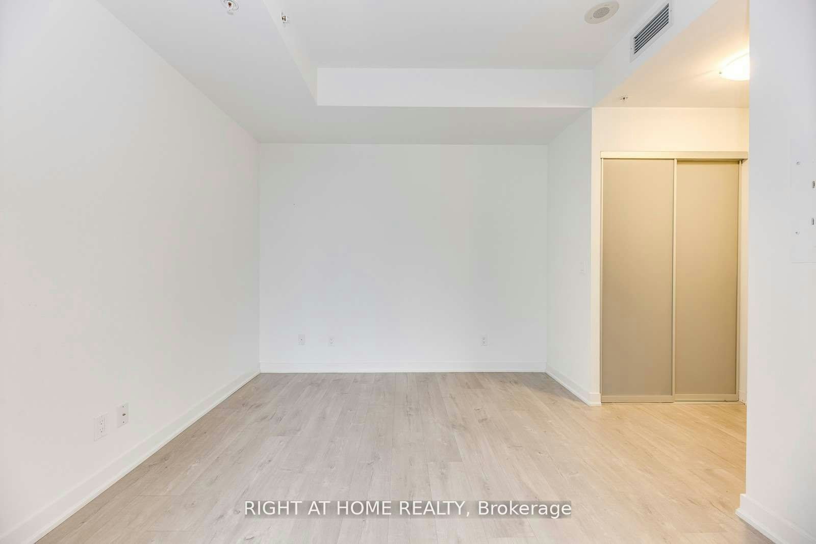 1410-199 Richmond Street W, Toronto, ON, M5V 0H4 - 6