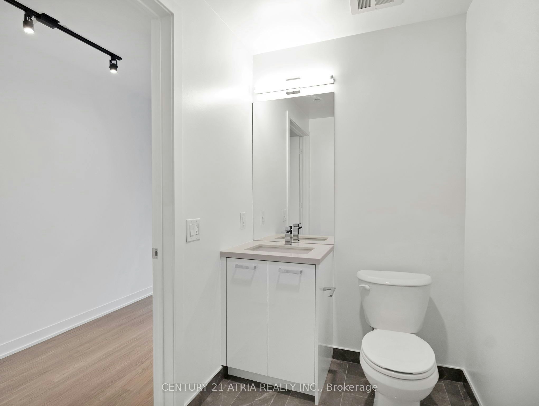 716-195 Mccaul Street, Toronto, ON, M5T 1W6 - 11