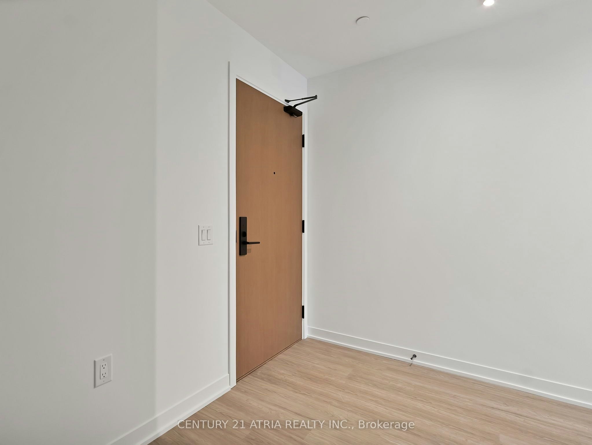 716-195 Mccaul Street, Toronto, ON, M5T 1W6 - 2
