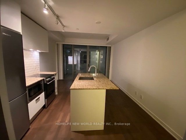 706-57 St Joseph Street, Toronto, ON, M5S 0C5 - 2