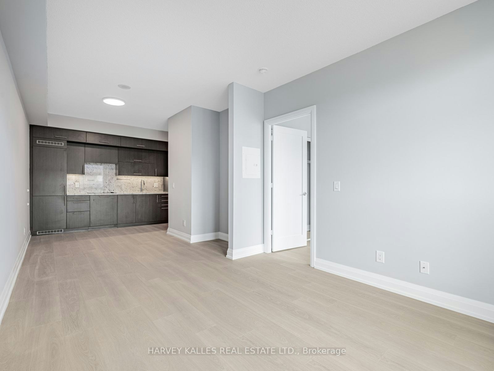 2121-5 Sheppard Avenue E, Toronto, ON, M2N 2Z8 - 10
