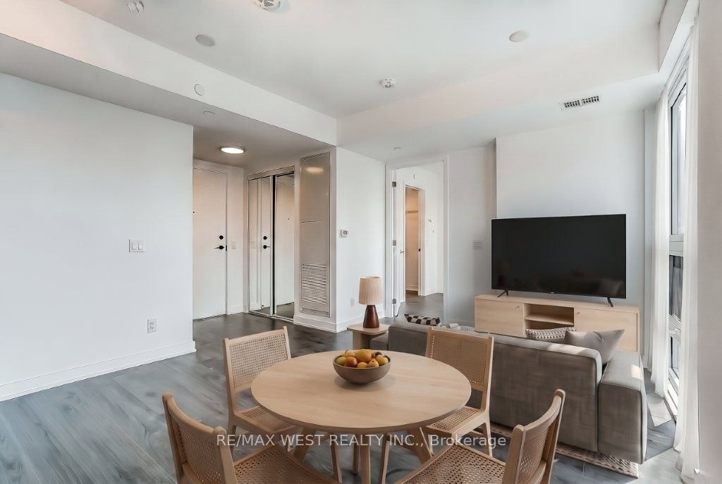 2808-100 Queen Street E, Toronto, ON, M5C 0B5 - 7