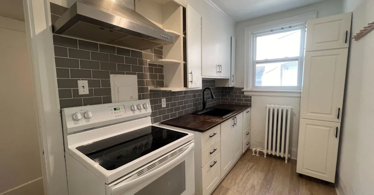6-102 Greensides Avenue, Toronto, ON, M6C 1B9 - 15