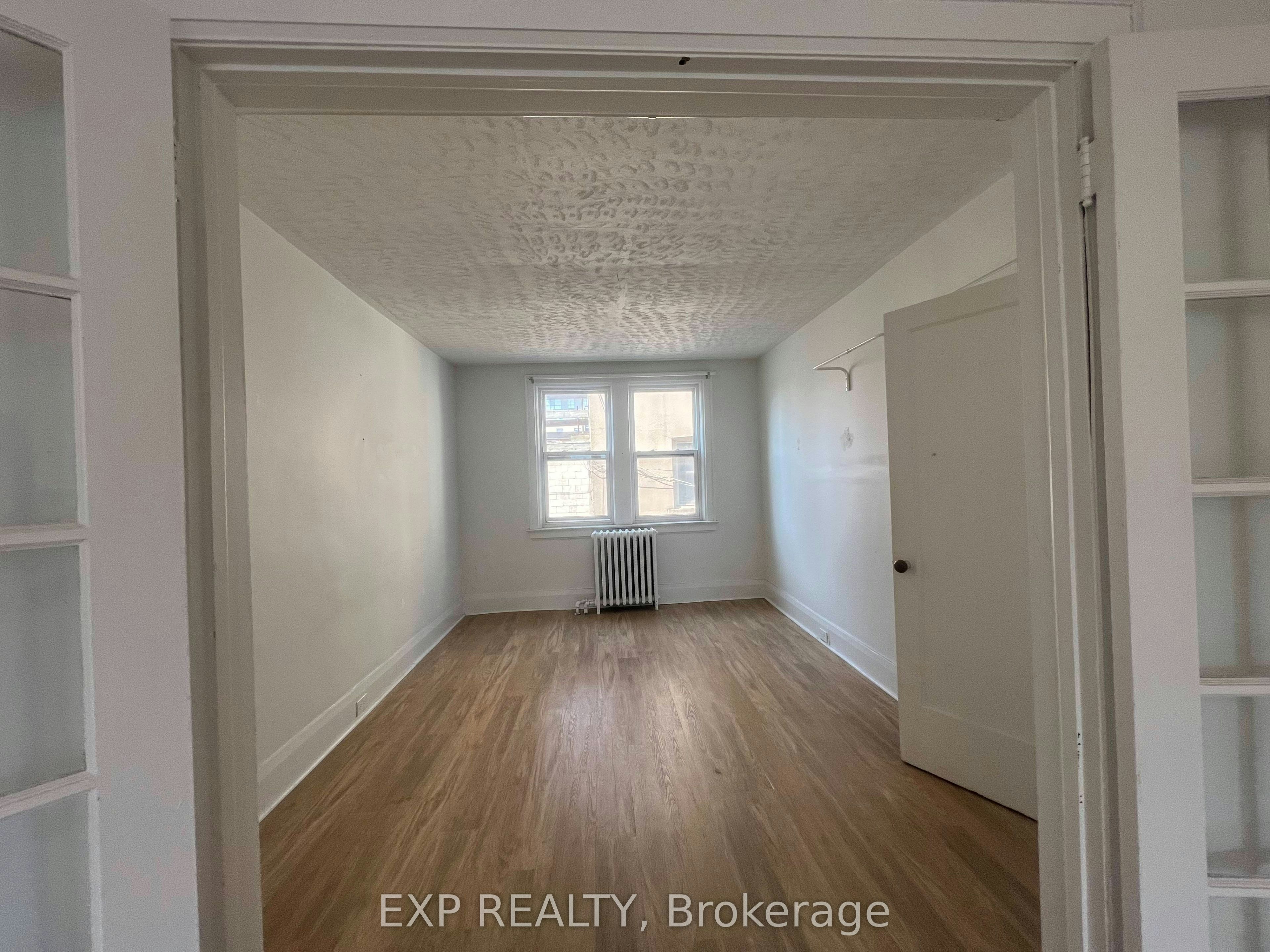 6-102 Greensides Avenue, Toronto, ON, M6C 1B9 - 3