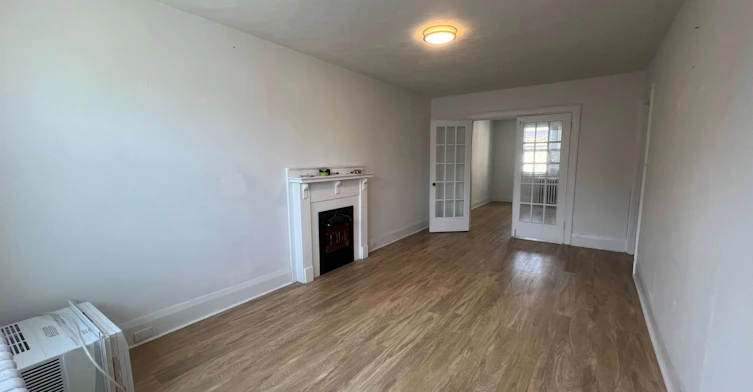 6-102 Greensides Avenue, Toronto, ON, M6C 1B9