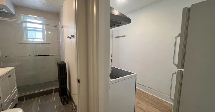 6-102 Greensides Avenue, Toronto, ON, M6C 1B9 - 11