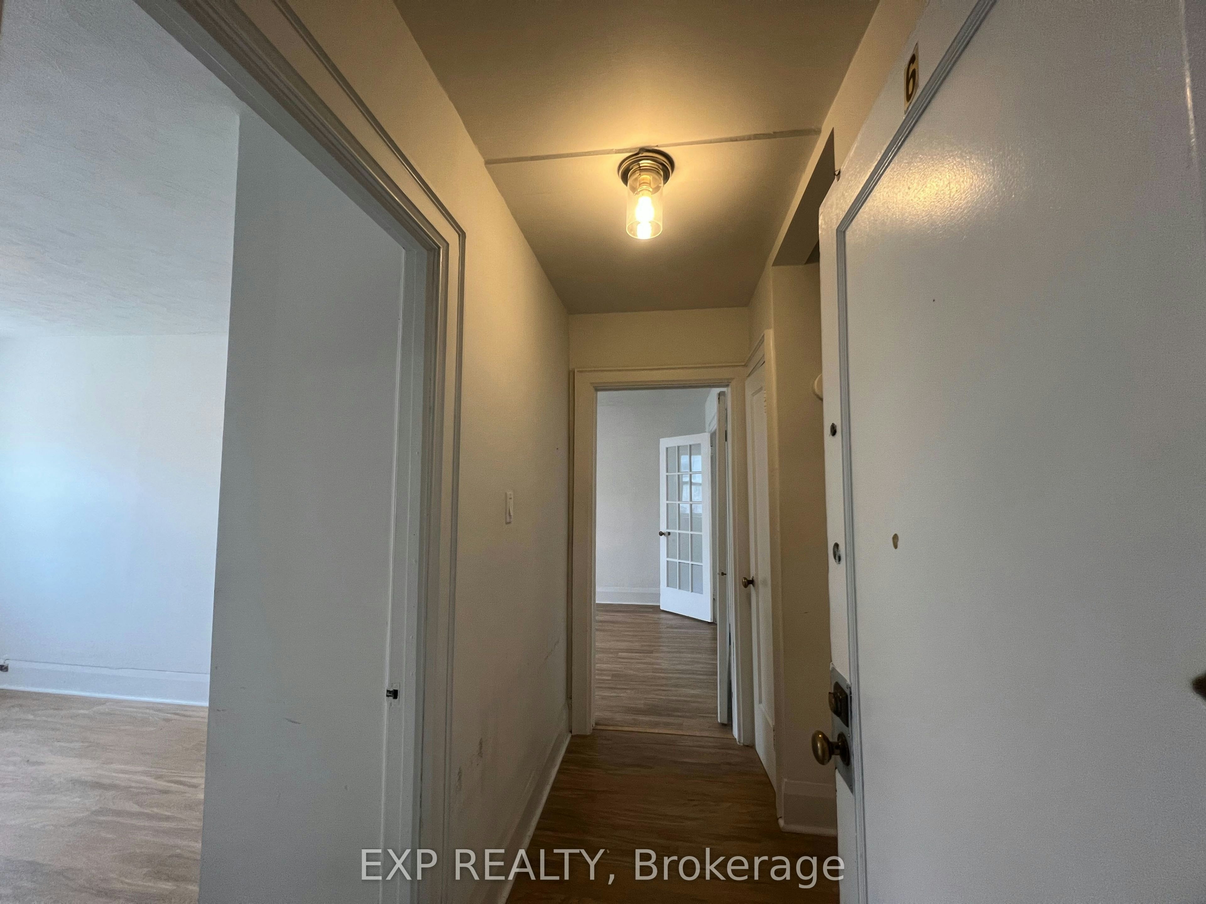 6-102 Greensides Avenue, Toronto, ON, M6C 1B9 - 9