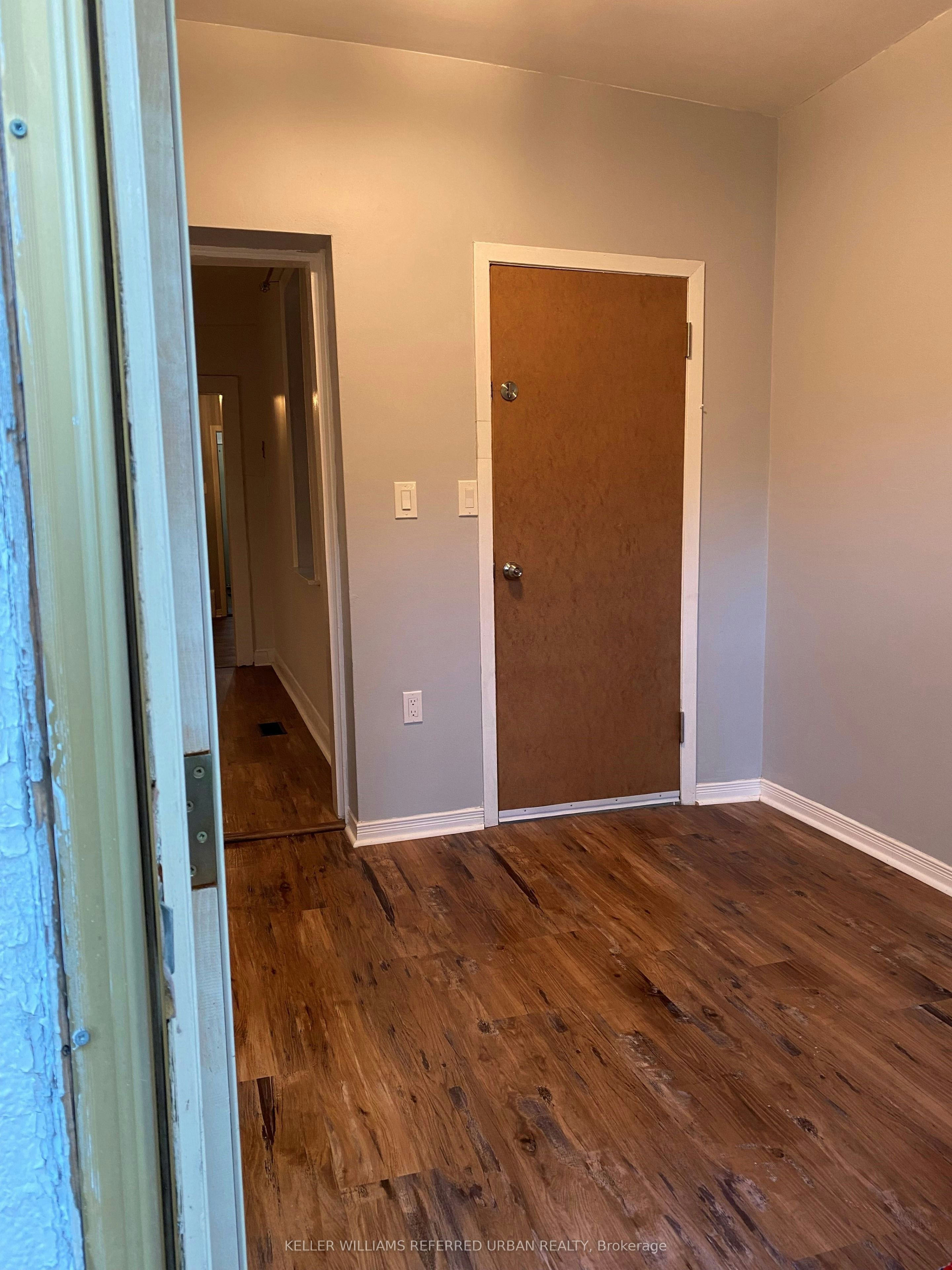 Main floor-9 Clinton Place, Toronto, ON, M6G 1J8 - 7
