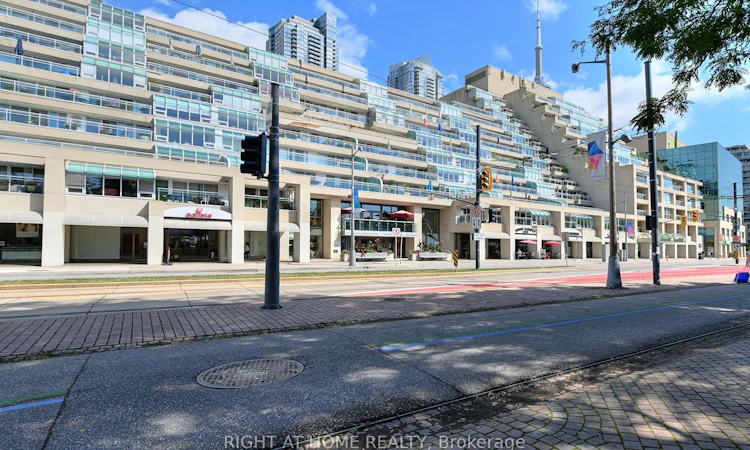 202E-460 Queens Quay W