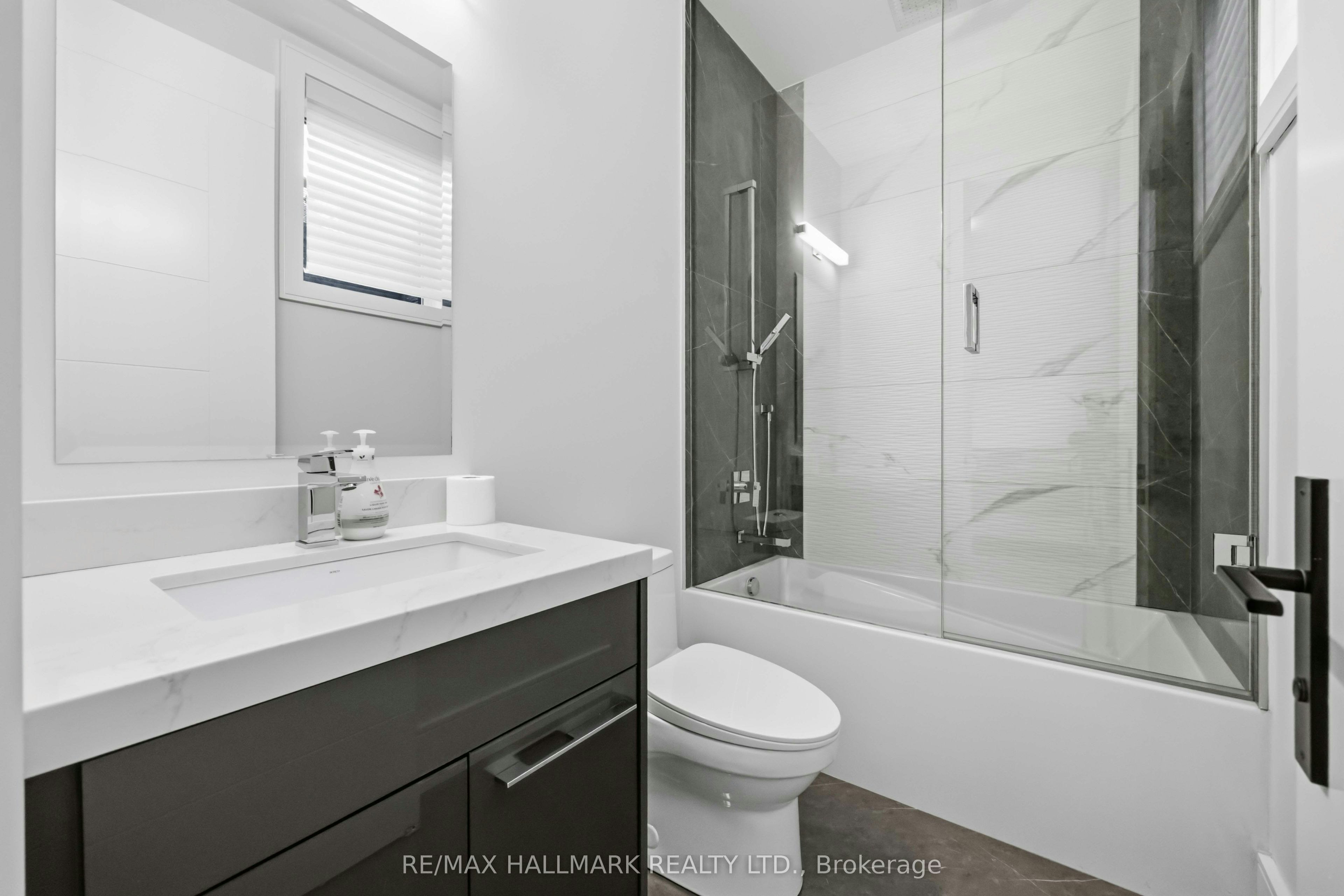 66 Forest Grove Drive, Toronto, ON, M2K 1Z6 - 44