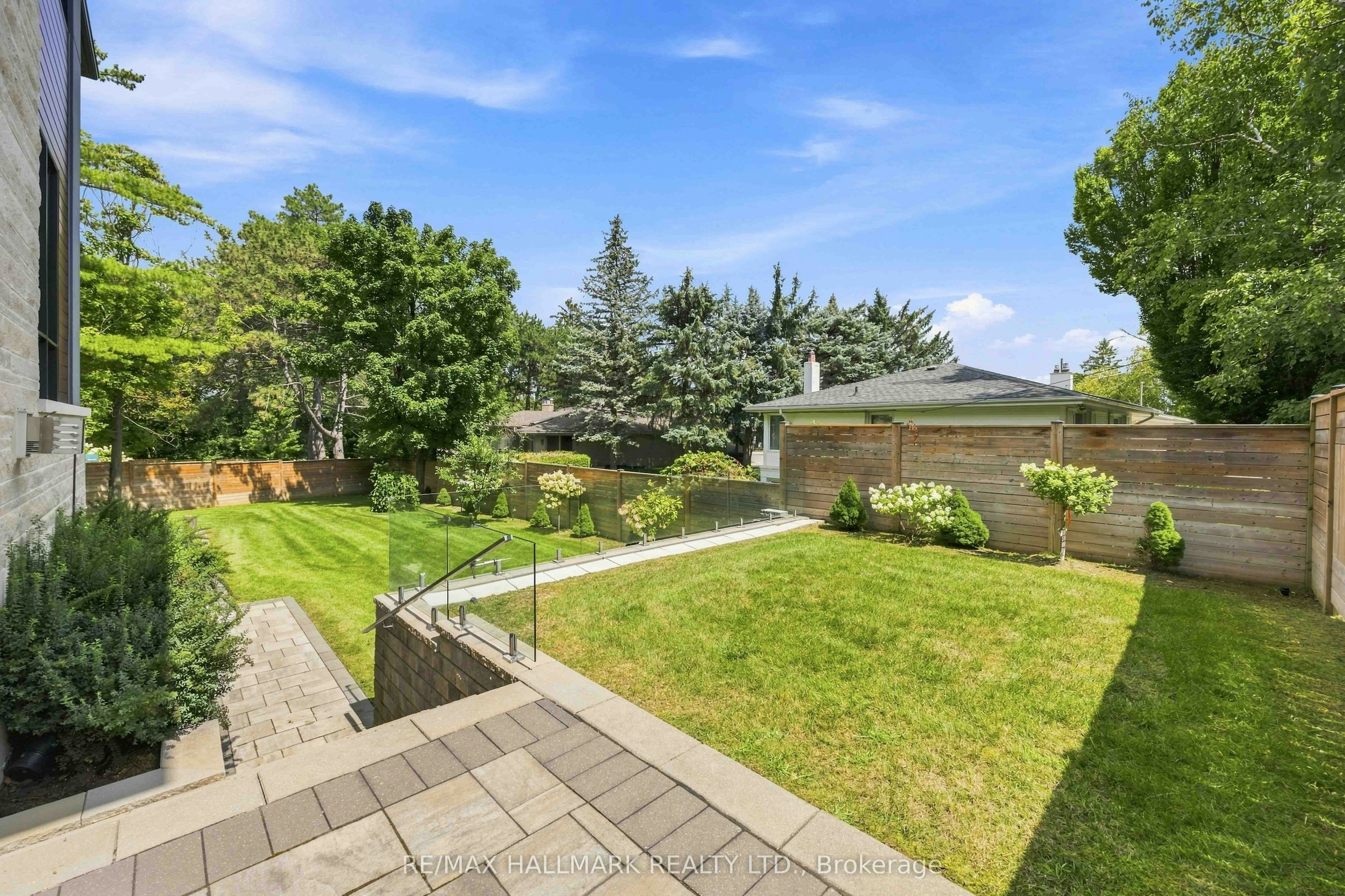 66 Forest Grove Drive, Toronto, ON, M2K 1Z6 - 46