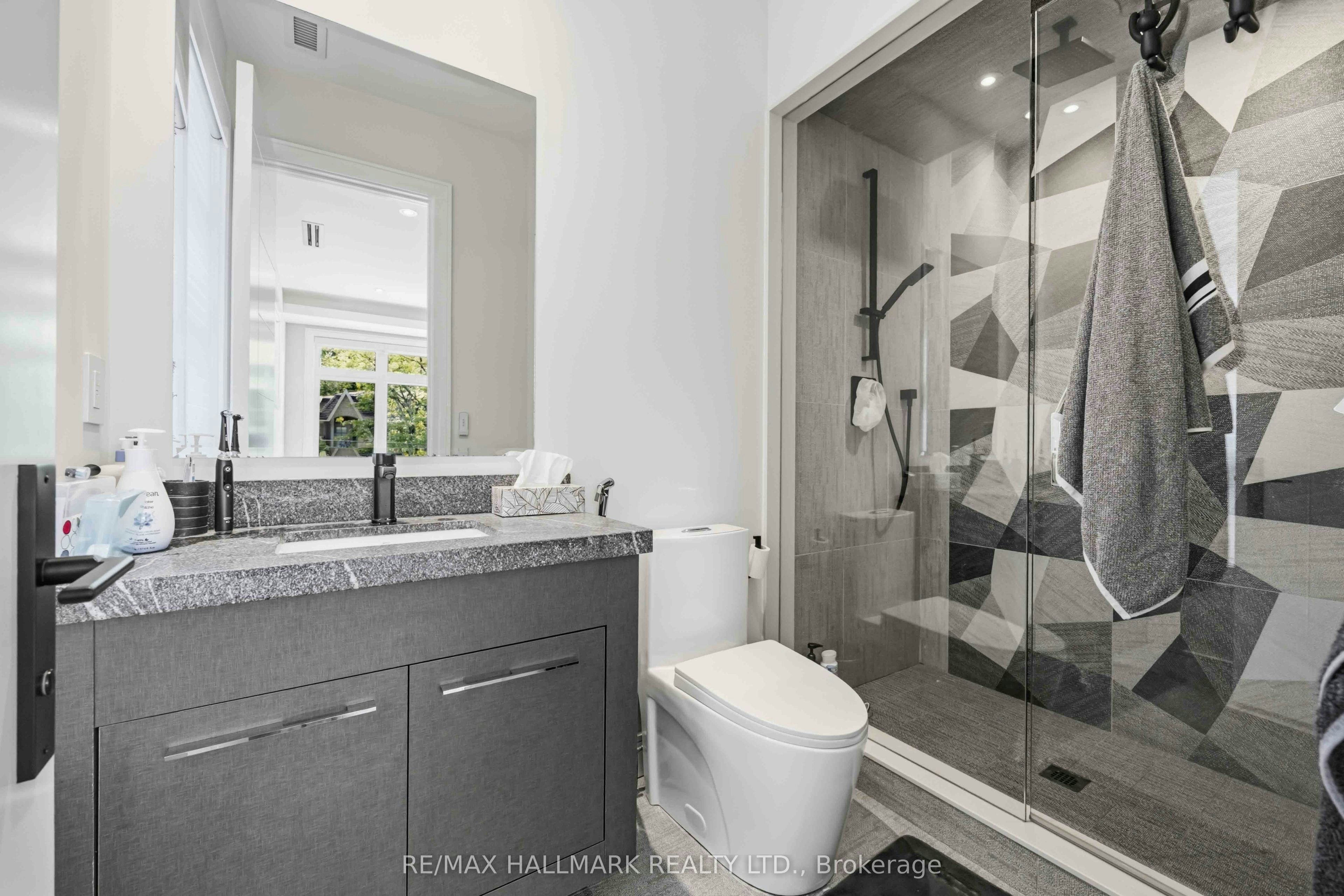 66 Forest Grove Drive, Toronto, ON, M2K 1Z6 - 33