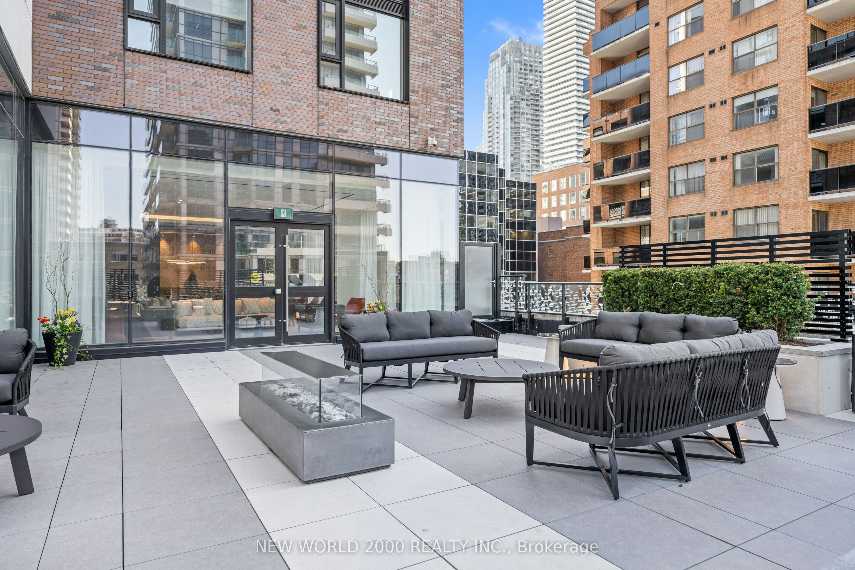 2513-101 Roehampton Avenue, Toronto, ON, M4P 2W2 - 38
