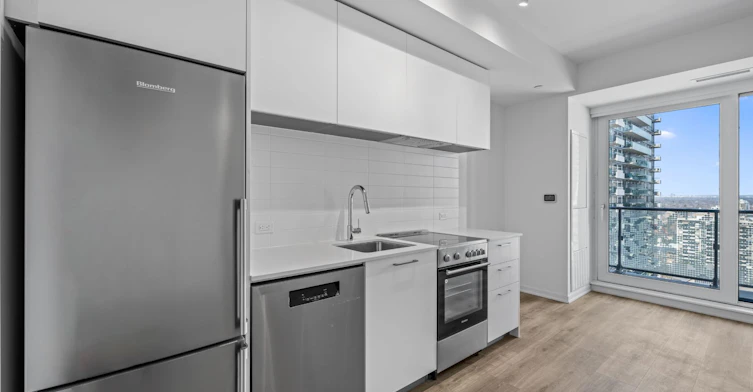 2513-101 Roehampton Avenue, Toronto, ON, M4P 2W2 - 4