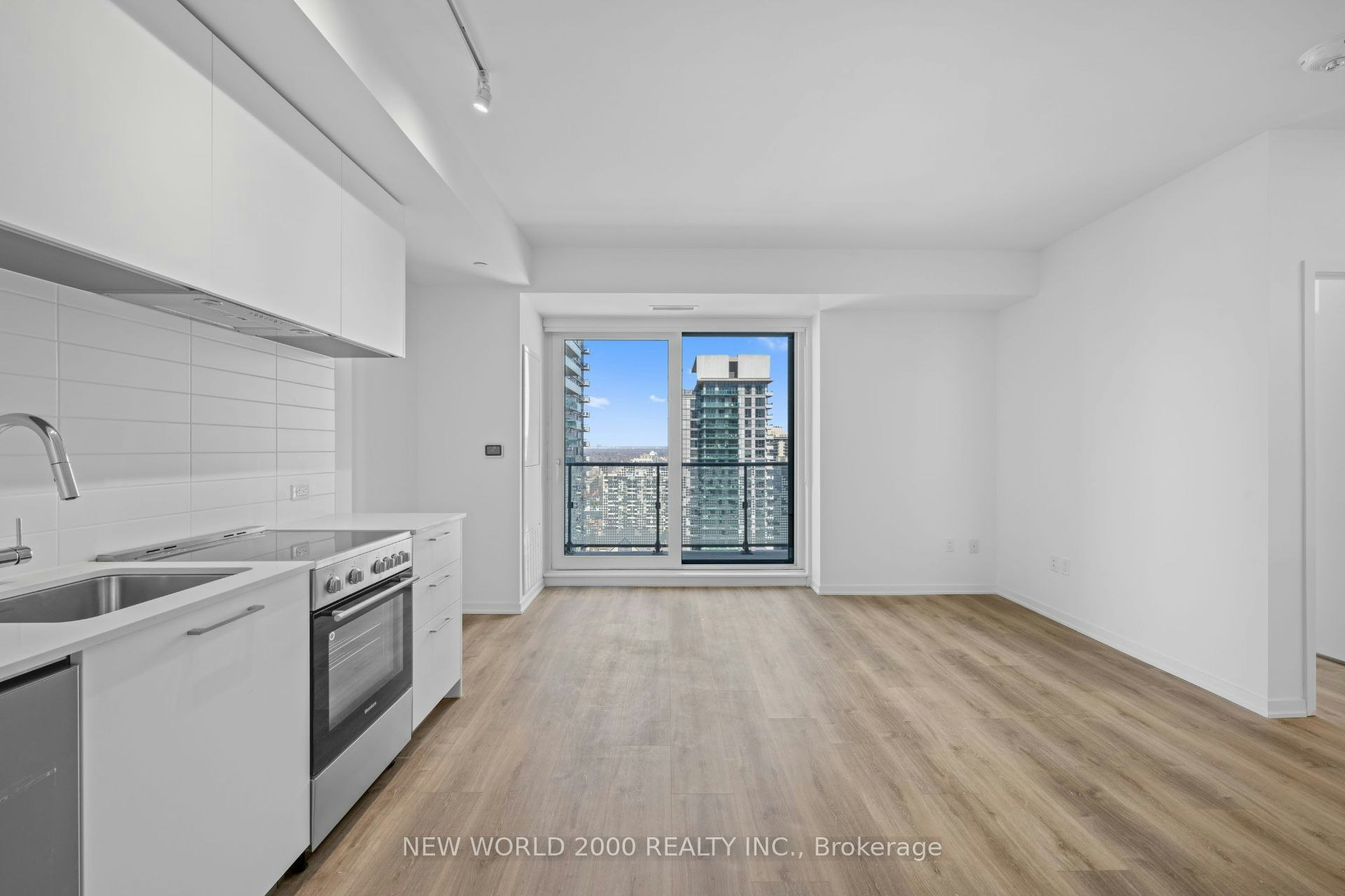 2513-101 Roehampton Avenue, Toronto, ON, M4P 2W2 - 2