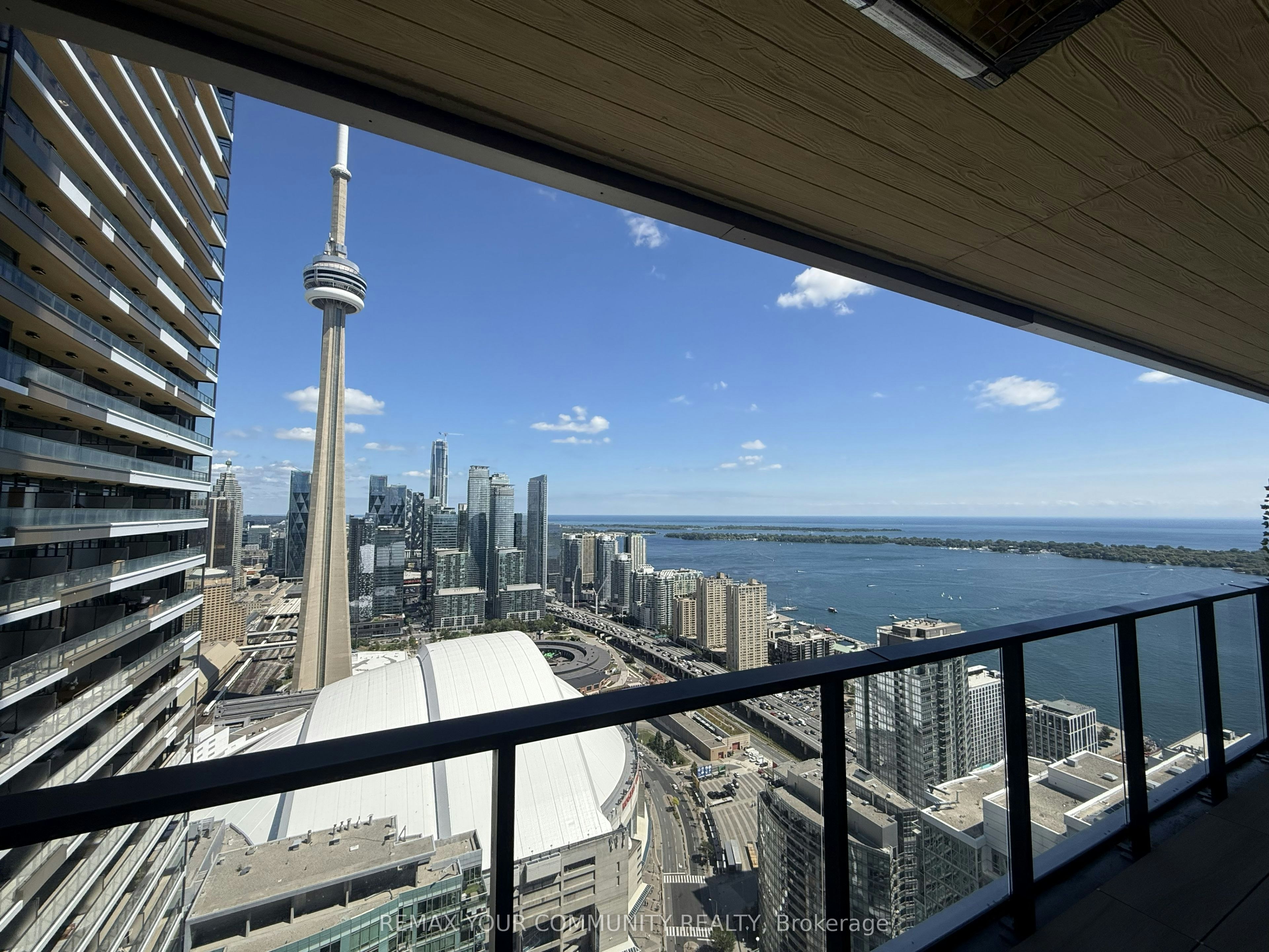 5808-3 Concord Cityplace Way, Toronto, ON, M5V 0X4 - 7