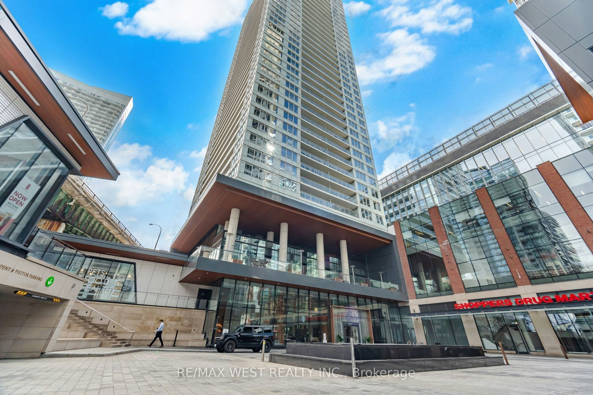 1602-17 Bathurst Street, Toronto, ON, M5V 0N1