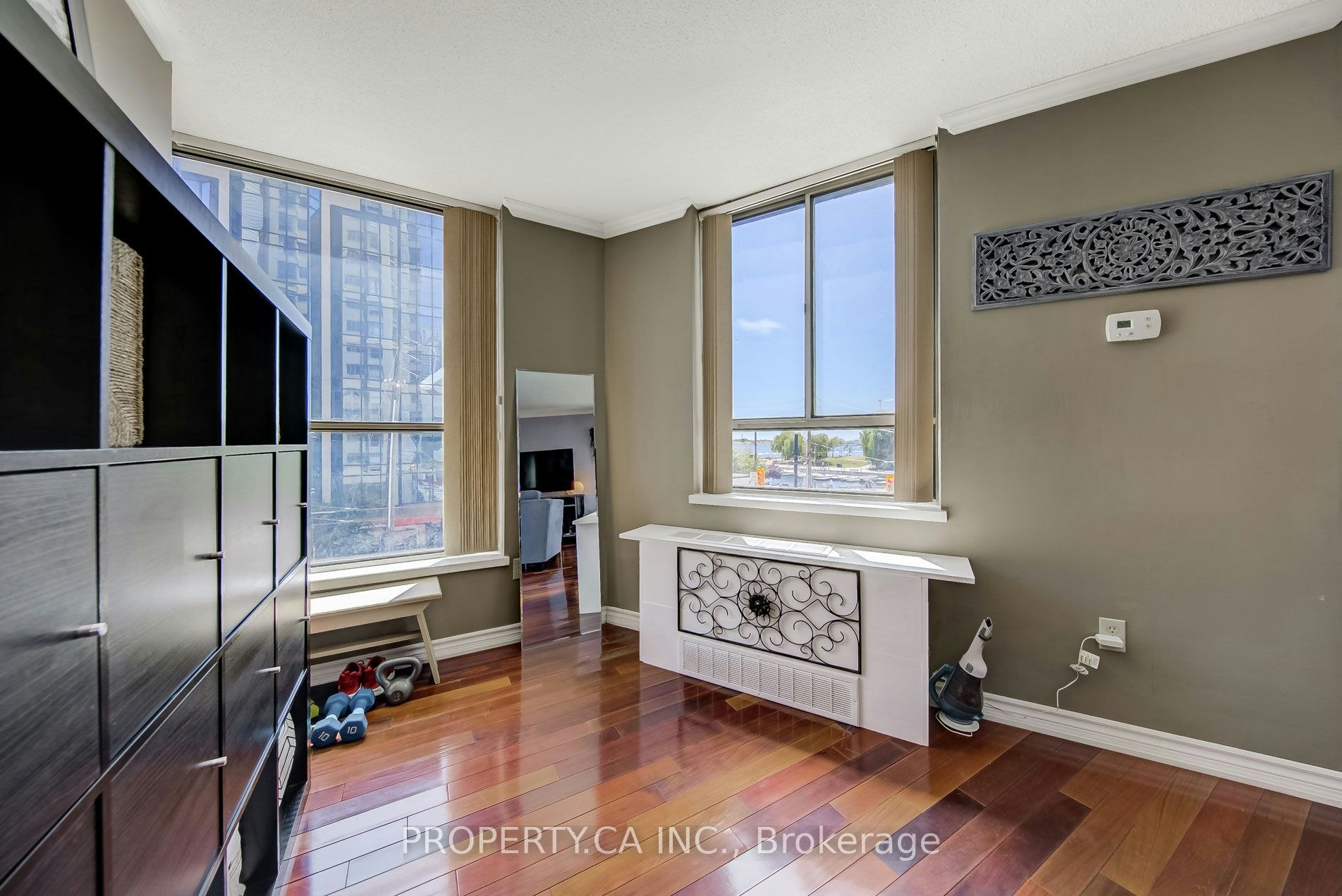 302-270 Queens Quay W, Toronto, ON, M5J 2N4 - 9