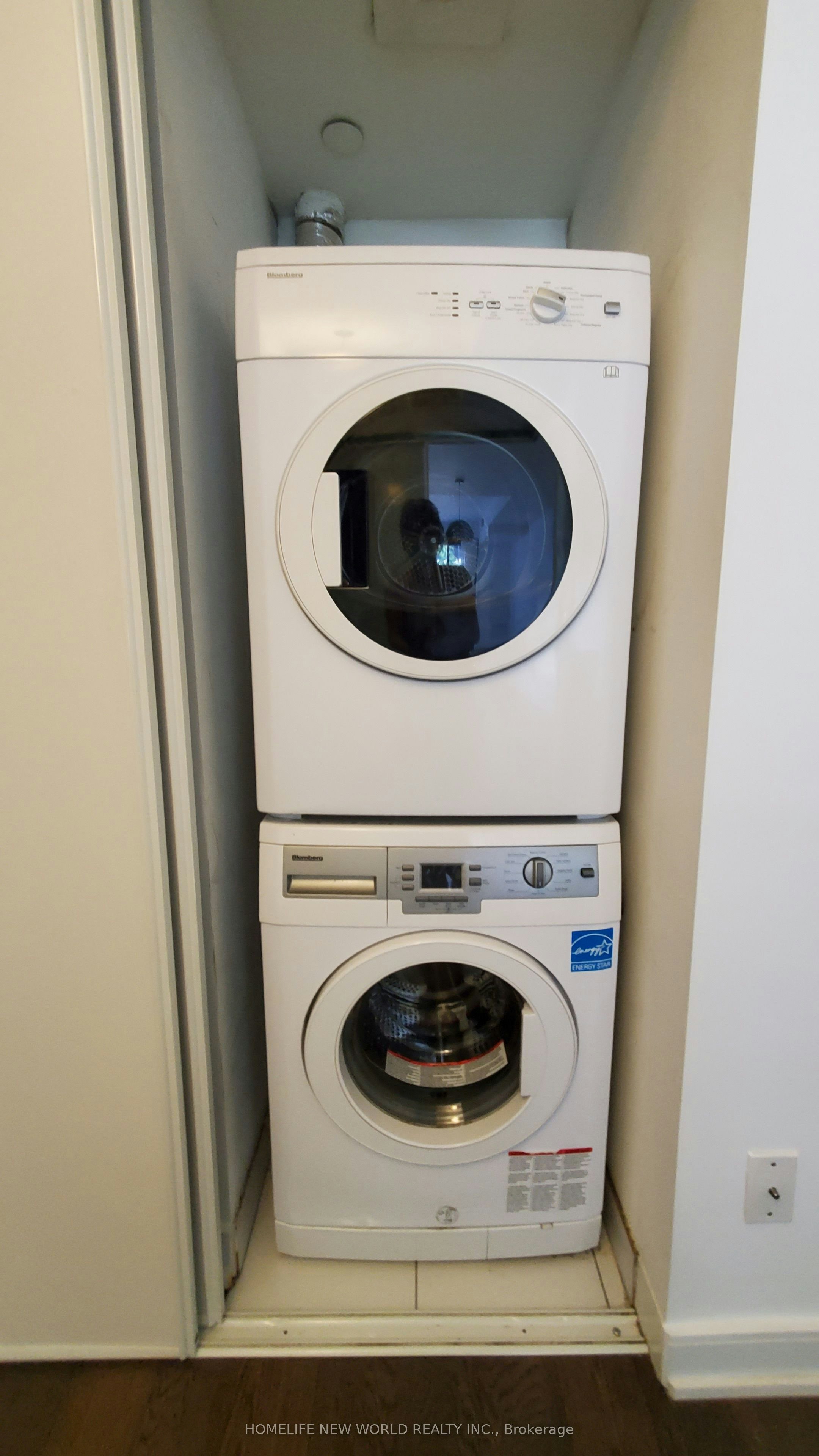 302-1001 Bay Street, Toronto, ON, M5S 3A6 - 8