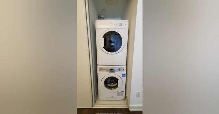 302-1001 Bay Street, Toronto, ON, M5S 3A6 - 8