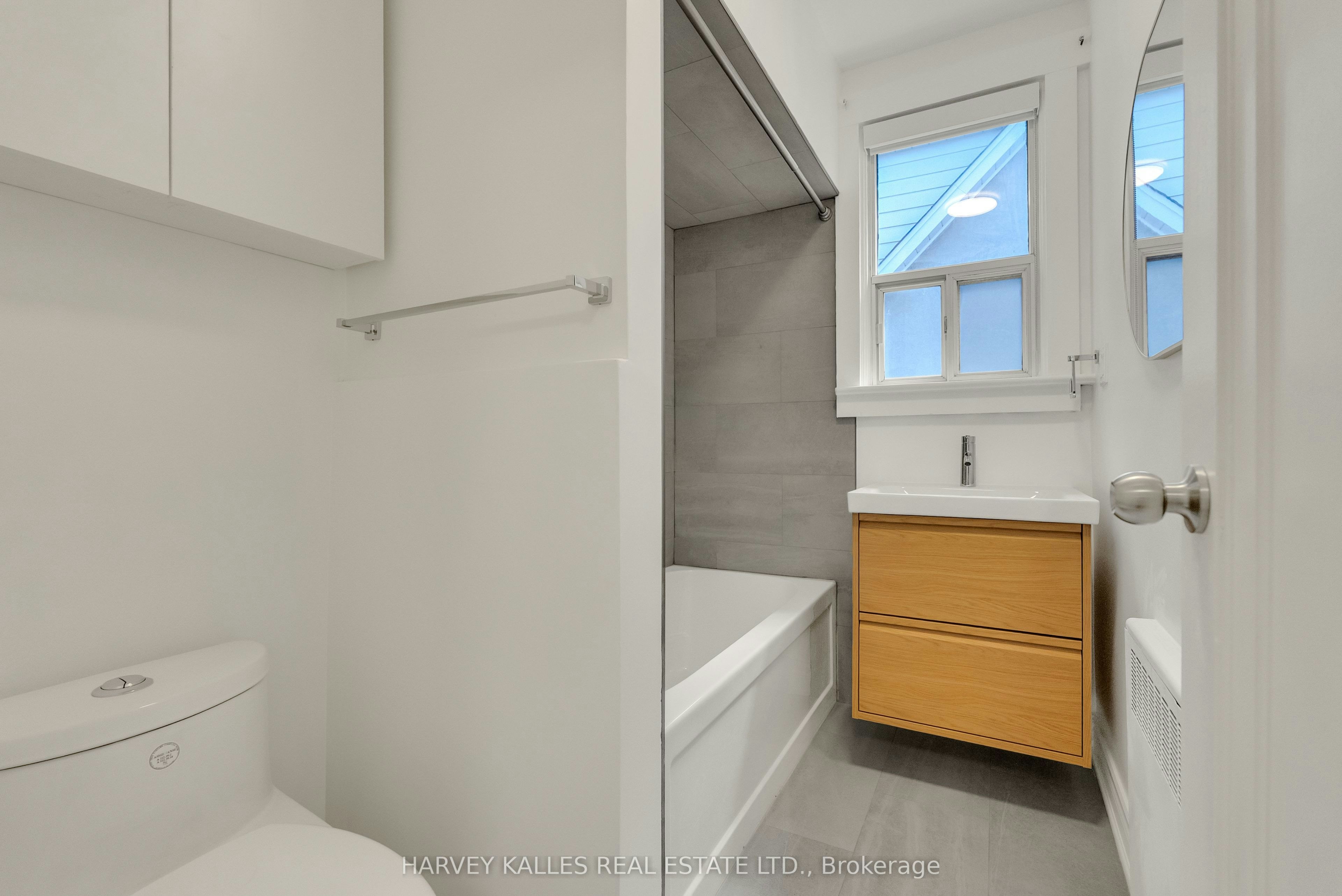 106 Florence Avenue, Toronto, ON, M2N 1G3 - 10