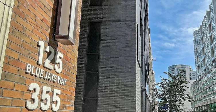 3303-125 Blue Jays Way, Toronto, ON, M5V 0N5