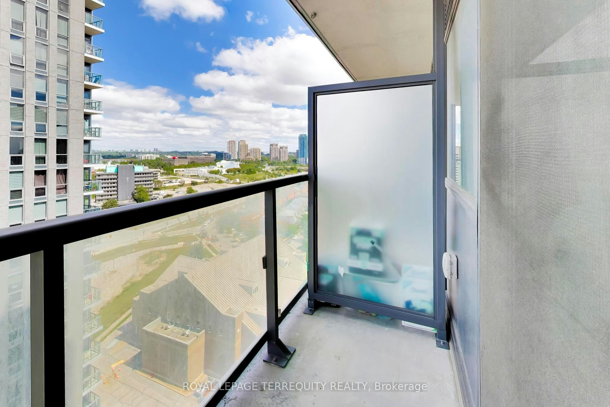 1803-2 Sonic Way, Toronto, ON, M3C 0P2 - 20