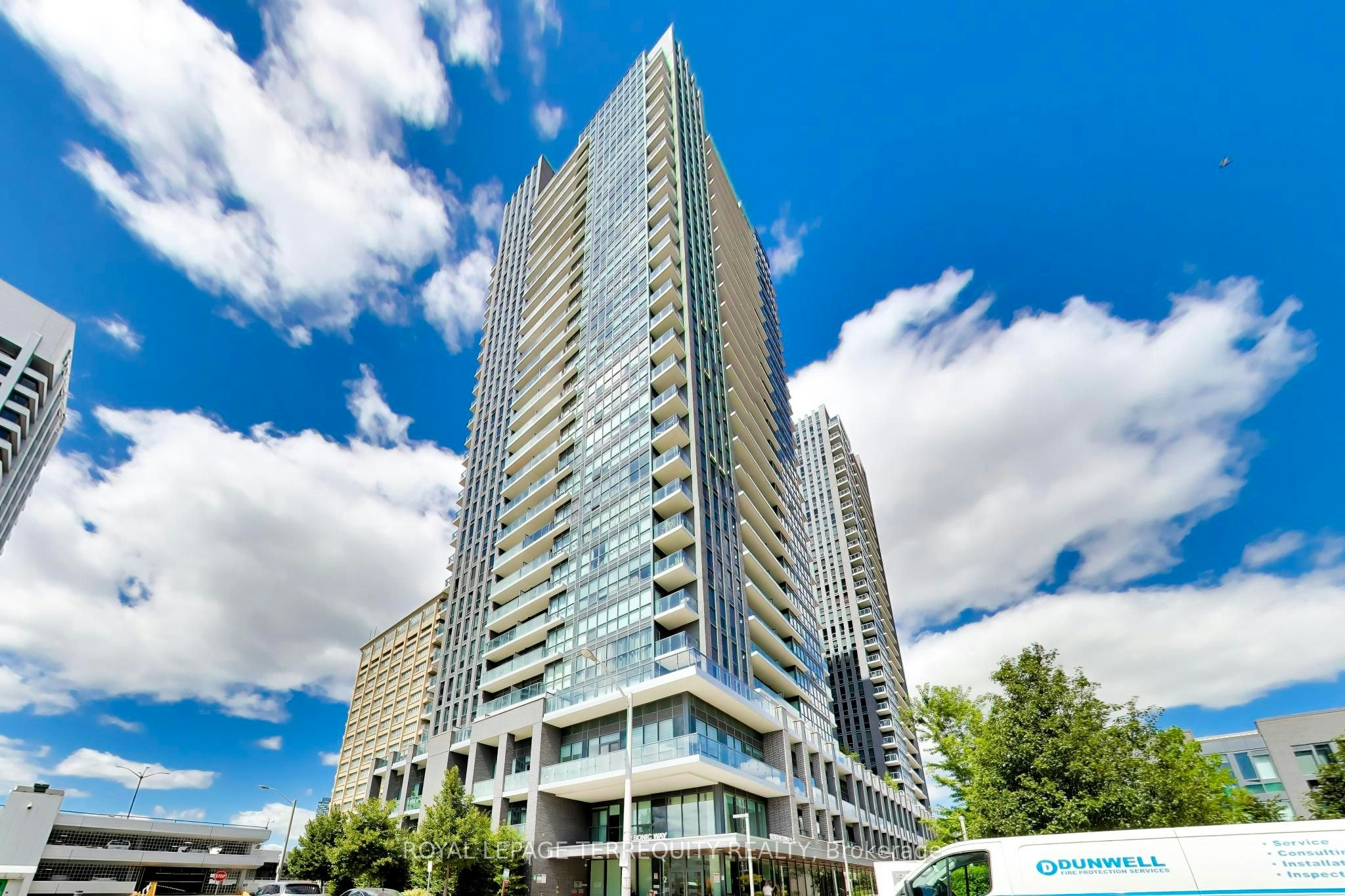 1803-2 Sonic Way, Toronto, ON, M3C 0P2 - 2