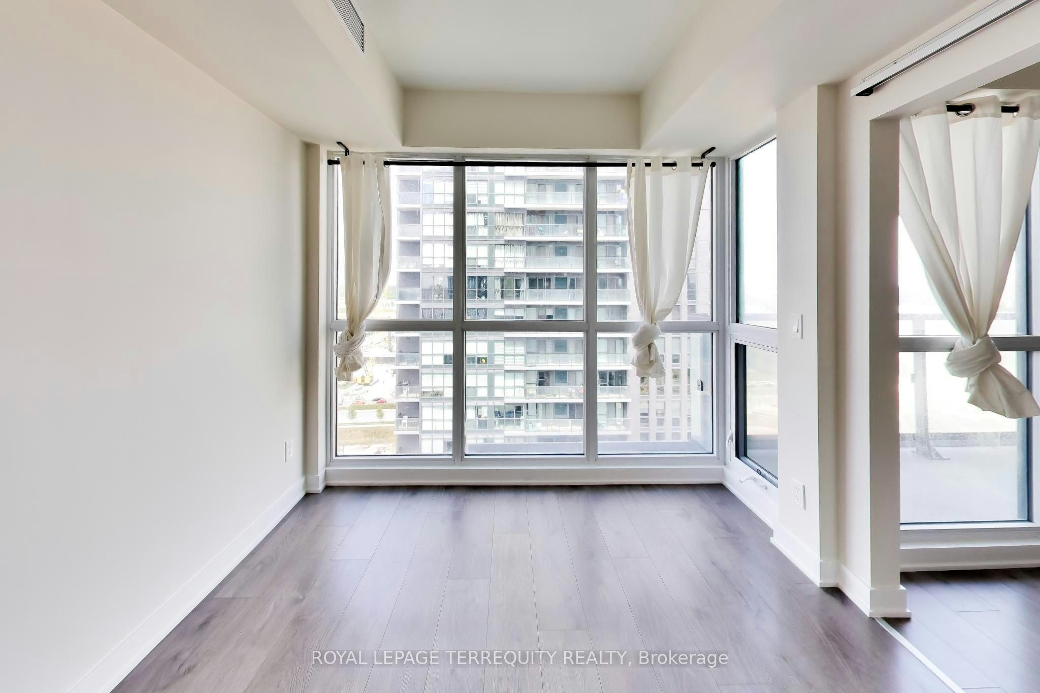 1803-2 Sonic Way, Toronto, ON, M3C 0P2 - 14