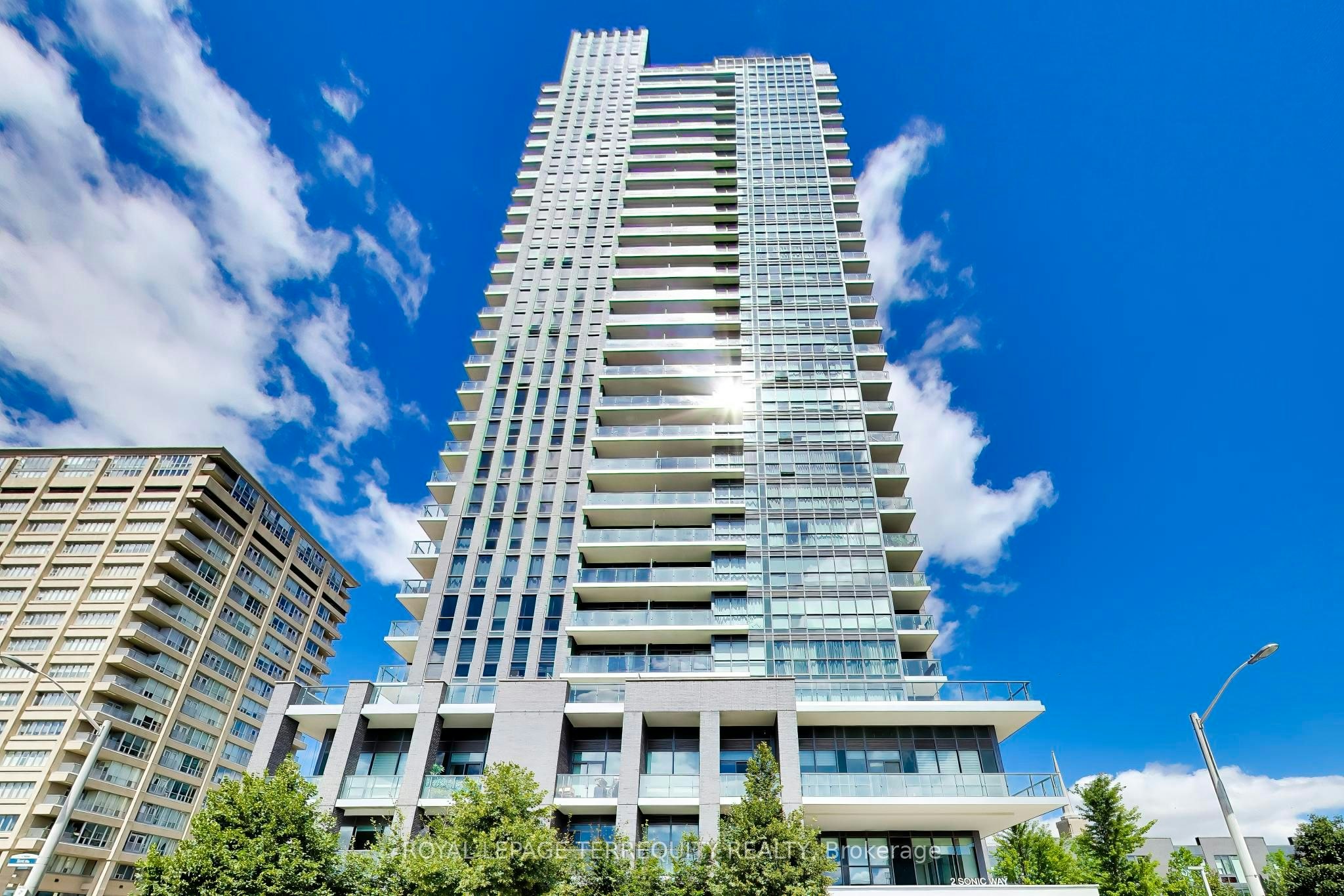 1803-2 Sonic Way, Toronto, ON, M3C 0P2
