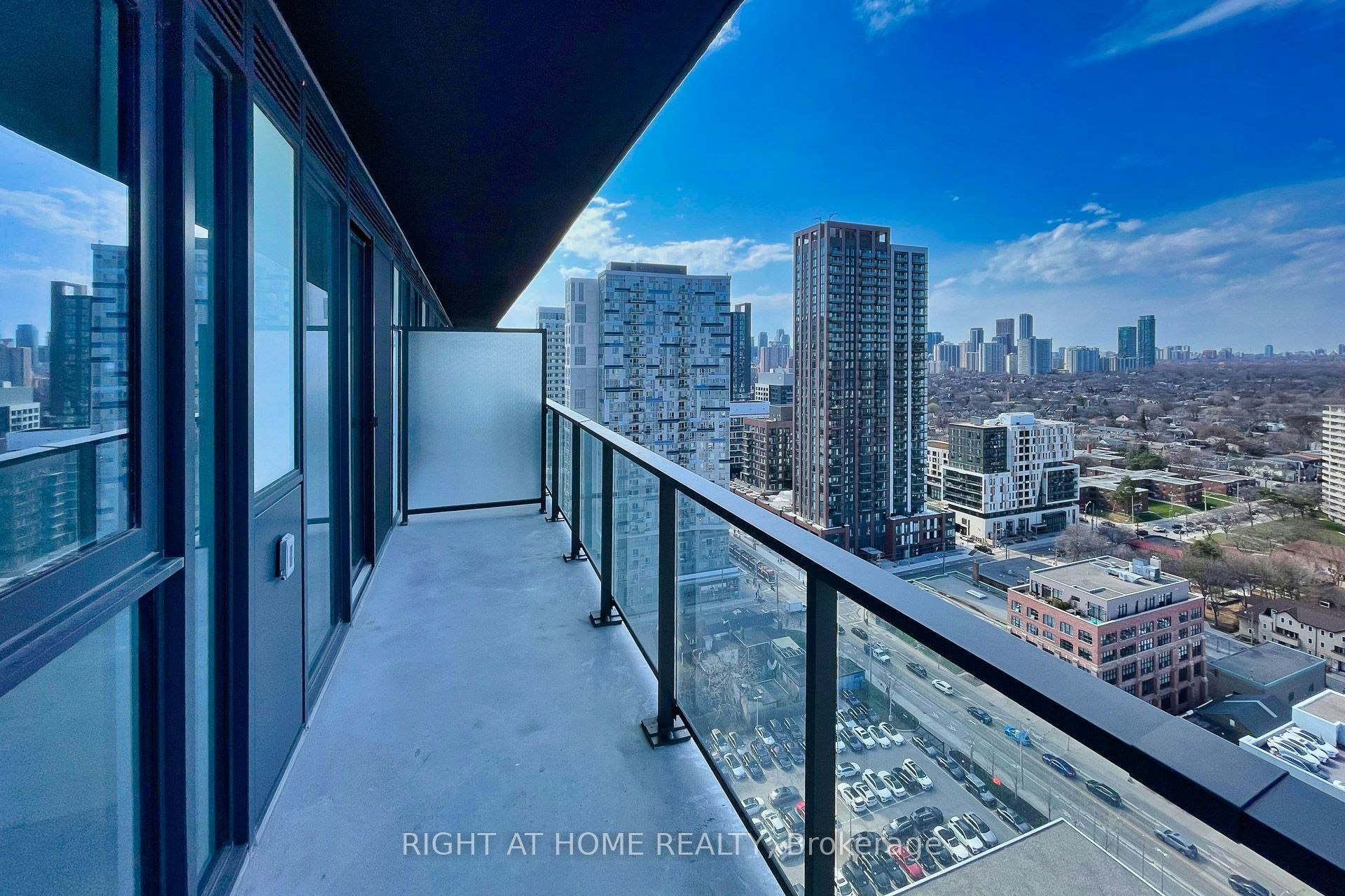 2211-5 Defries Street, Toronto, ON, M5A 0W7 - 14
