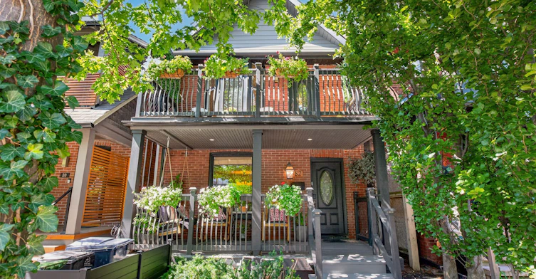 82 Arlington Avenue, Toronto, ON, M6G 3L1 - 2