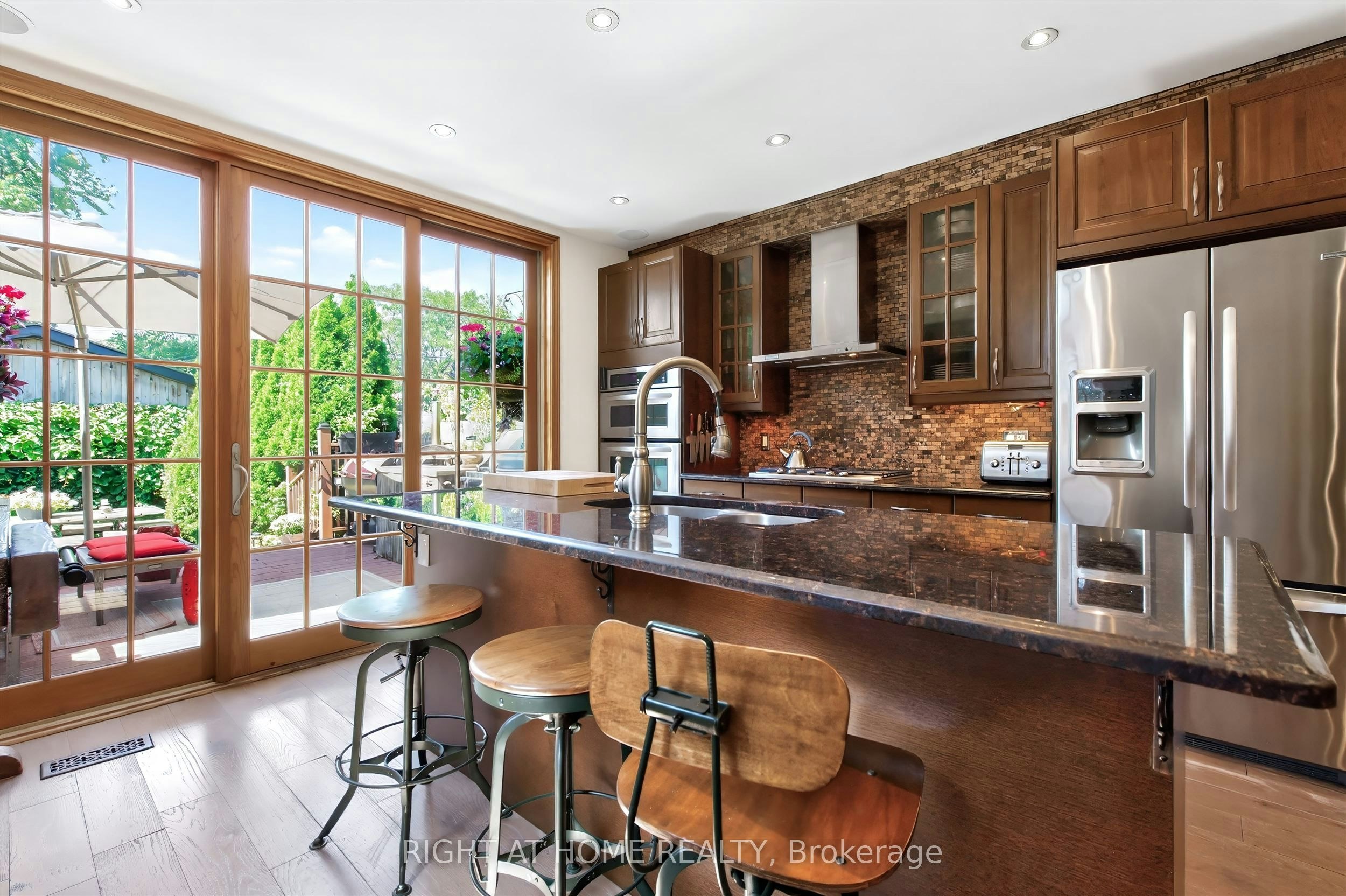 82 Arlington Avenue, Toronto, ON, M6G 3L1 - 16