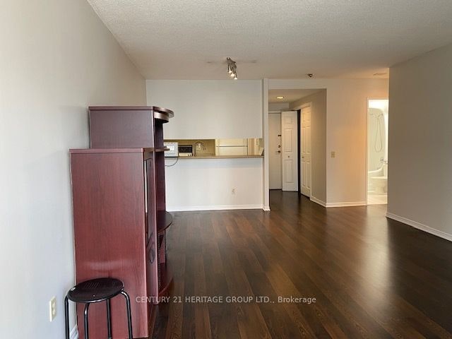 1204-7 Bishop Avenue, Toronto, ON, M2M 4J4