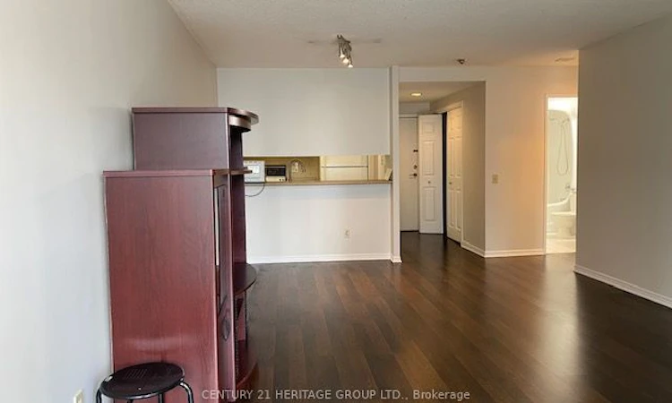 1204-7 Bishop Avenue