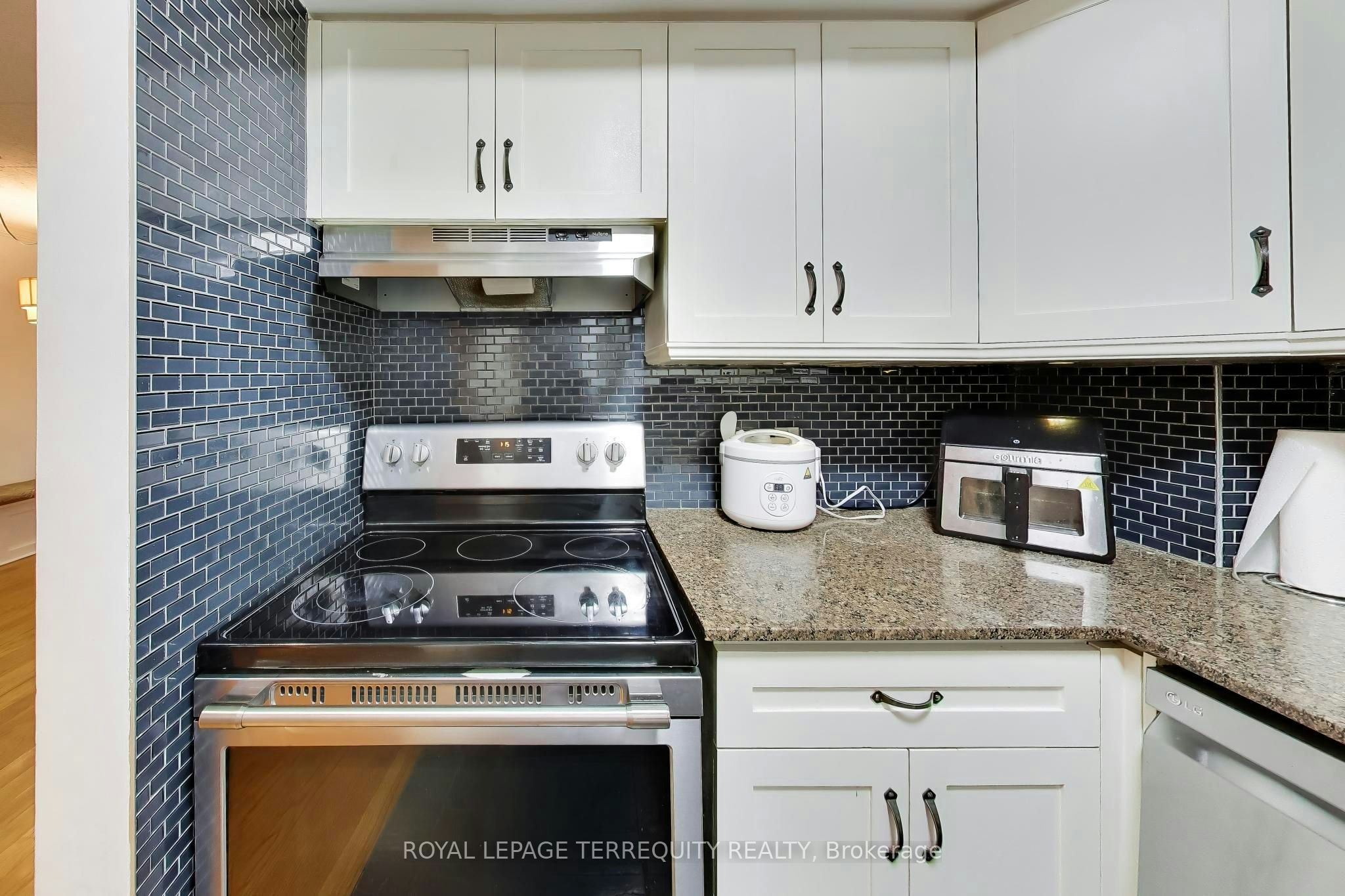 15-17 Pembroke Street, Toronto, ON, M5A 2N6 - 15