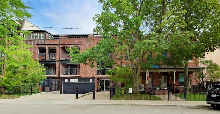 15-17 Pembroke Street, Toronto, ON, M5A 2N6