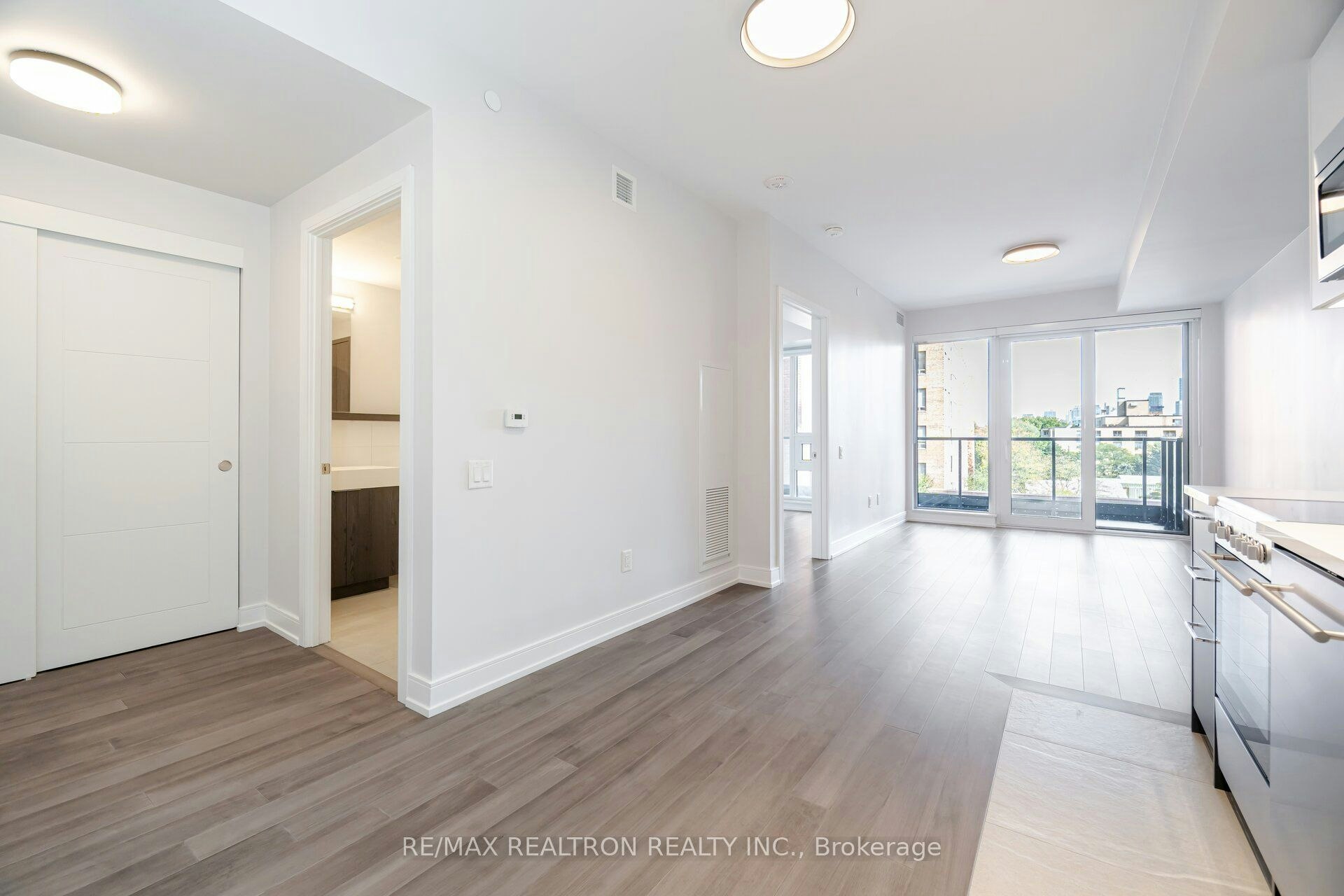 402-2525 Bathurst Street, Toronto, ON, M6B 2Y9 - 3