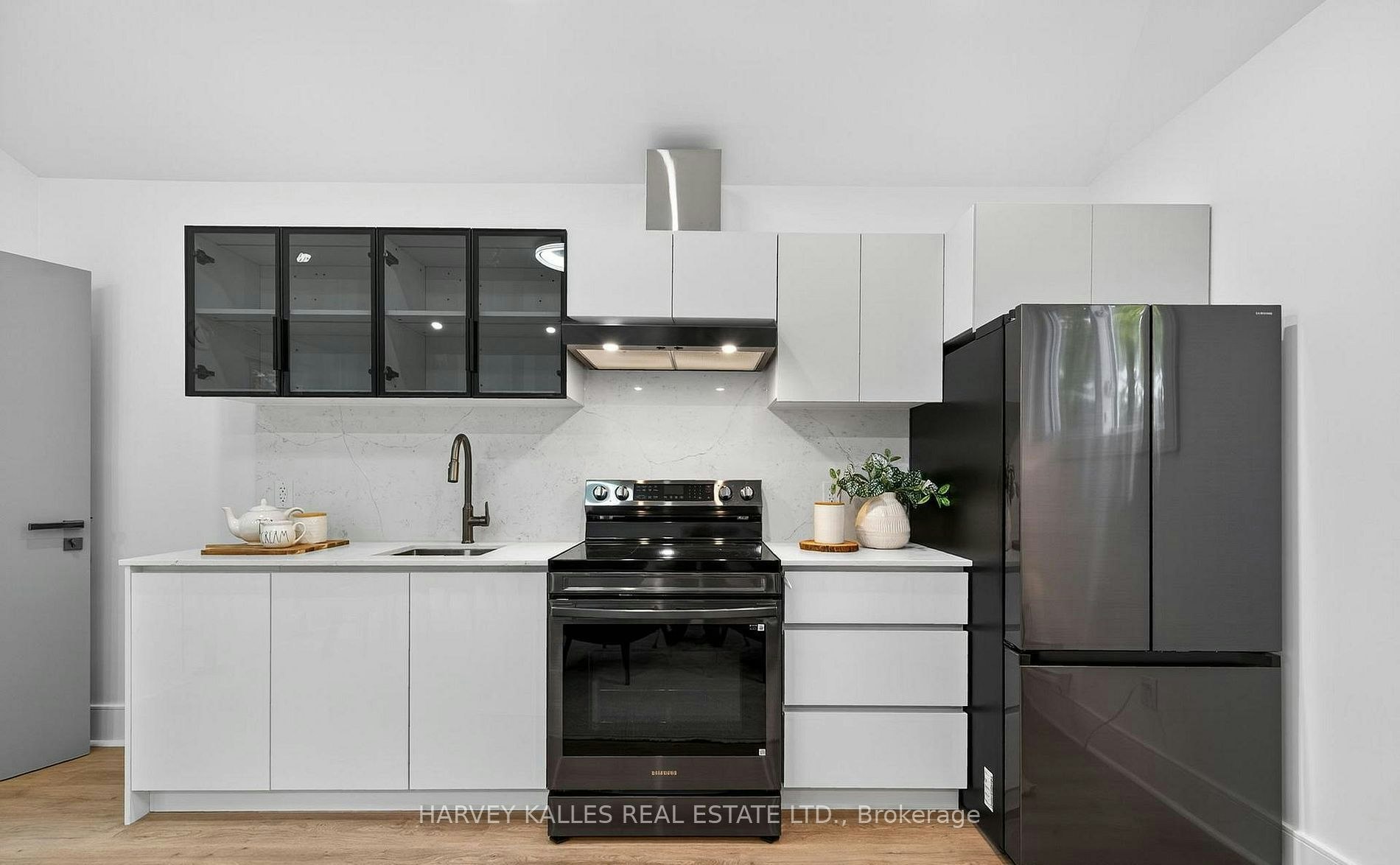 Garden Suite-249 Lauder Avenue, Toronto, ON, M6E 3H5 - 7