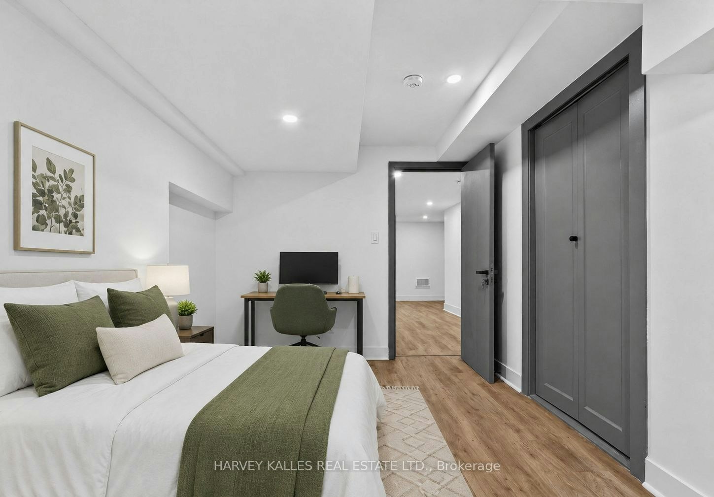 Lower Level-249 Lauder Avenue, Toronto, ON, M6E 3H5 - 4