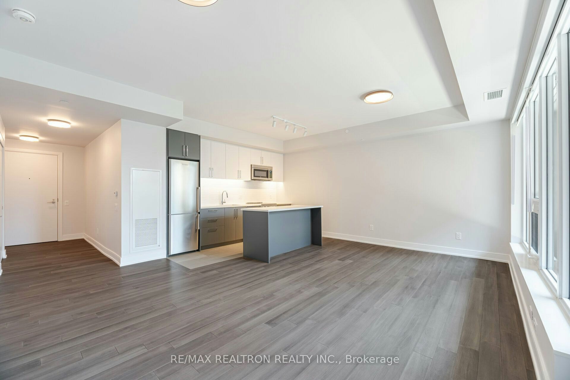 514-2525 Bathurst Street, Toronto, ON, M6B 2Y9 - 2
